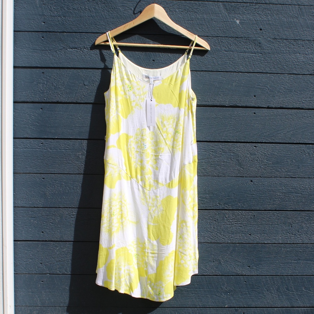 Cupcakes and Cashmere Dayen Floral Dress